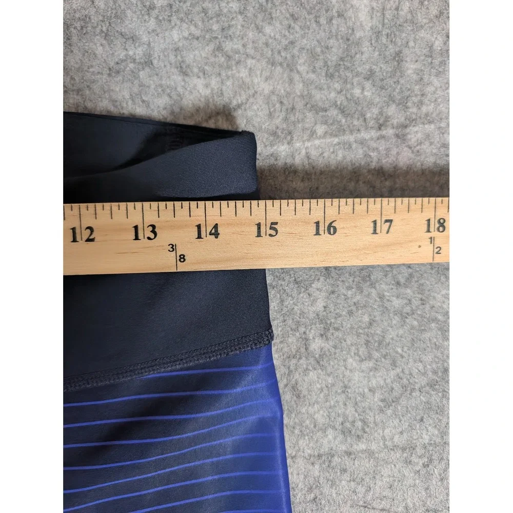 GapFit gFast Blue Ombre Striped Cropped Leggings Womens Performance Yoga Pants - Picture 6 of 10